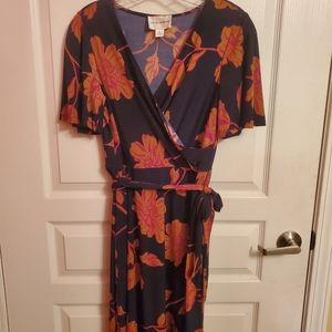 Donna Morgan Navy Flower print wrap dress - Size 4